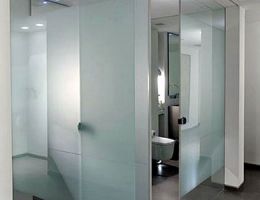 Tại sao nên chọn cửa kính cường lực